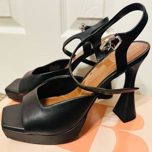 Gianni Bini Black Leather Platform Heels, 9.5, BN W BOX